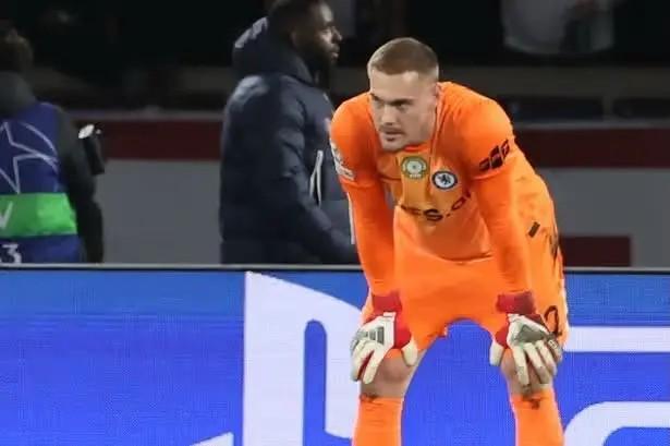 竞彩-气坏了，NBA球星约什-哈特：别再让约恩森守门了